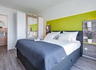 Fewo Kapitän James Cook Olpenitz by Seeblick Ferien, allergikerfreundlich, Wasserbett, 3Zi. Top Lage, E-Ladesäule, XXL- Wellnesdusche