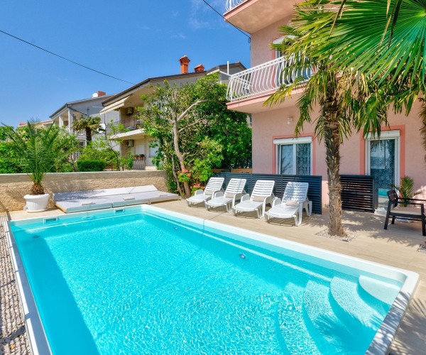 Apartment Abros