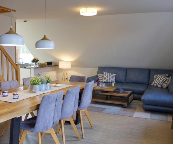 Inselblume 63 - Ferienwohnung in ruhiger Lage, mit Balkon