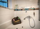 Ferienhaus Boje by Seeblick Ferien ORO, erste Wasserreihe, Kamin, 7Pers