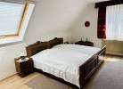 Ferienhaus Oesterle - Idyllisches Schwarzwaldhaus am Bach mit Terrasse & Balkon