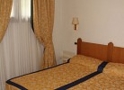 Front Lake Resort Le Corti del Lago Zweizimmer-Bungalow Bilo A2