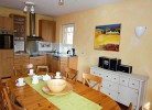 12 - familienfreundliches Ferienhaus mit grossem Garten und Seeblick