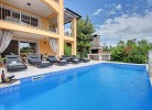 Villa Ari
