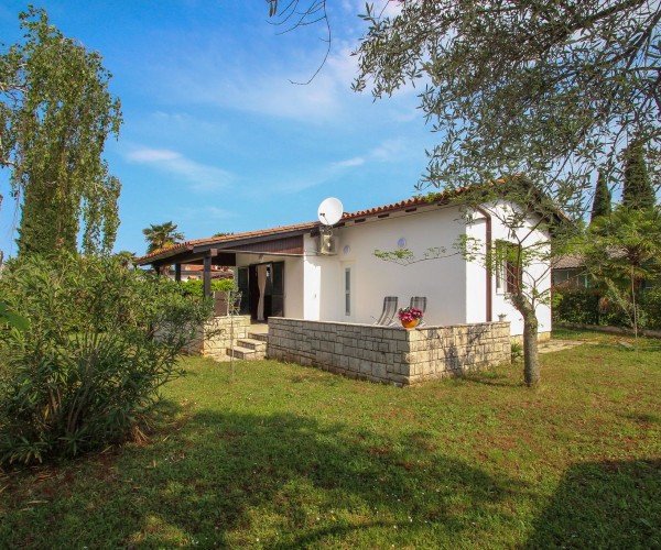 Ferienhaus Karpinjan