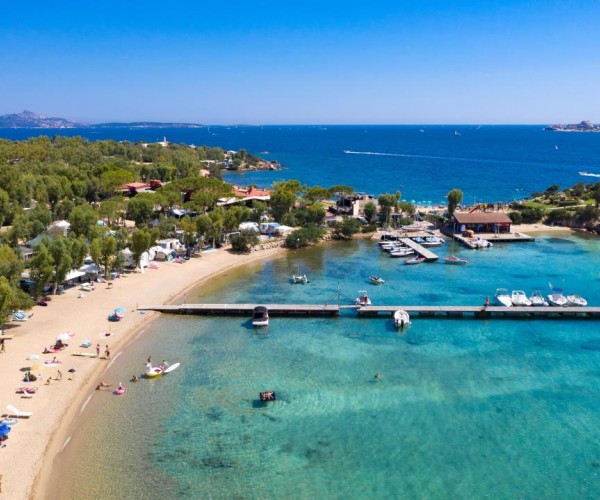 Ferienanlage Isuledda Baia Revolution