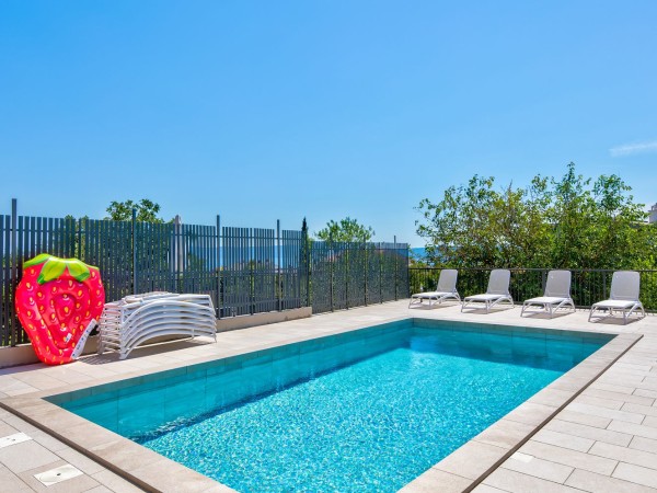 Apartment Sea View 1