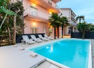 Apartment Abros