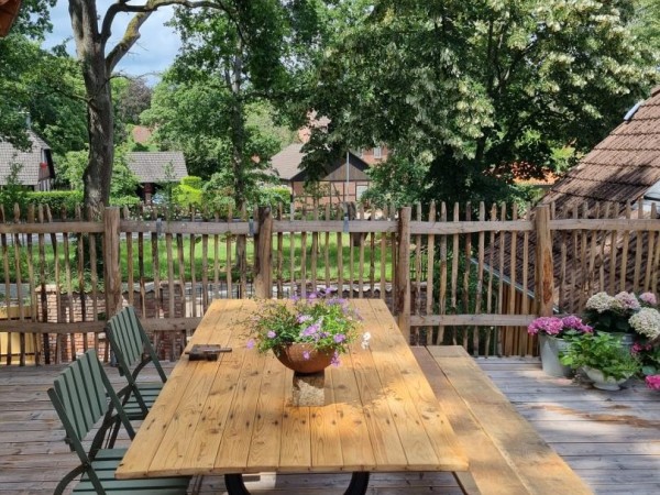 Alte Schule Jarnsen Oberstübchen mit Balkon