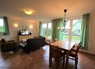 S 42 B - Ferienhaus mit Terasse und großem Garten an der Mueritz