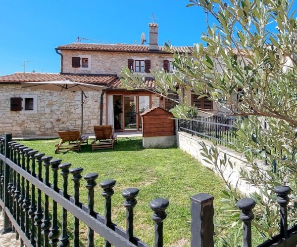 Casa Ariana