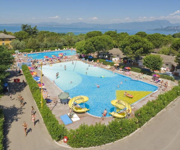 Feriendorf Cisano San Vito Dreizimmer-Bungalow Zaffiro