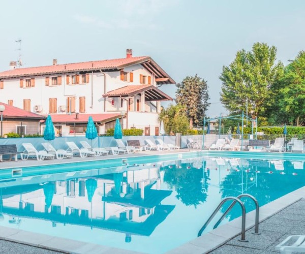 Camping Iris Park Bungalow Lugana