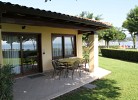 Front Lake Resort Le Corti del Lago Zweizimmer-Bungalow Bilo A2