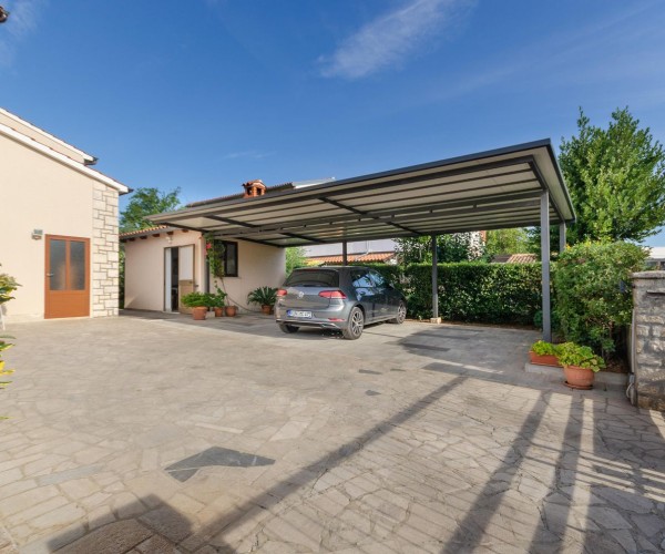 Apartment Bungavilia 2