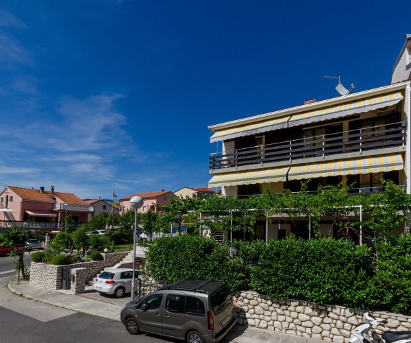 Apartment Bruketa 1